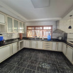 Casa à venda com 4 suítes no condomínio Alpes da Cantareira, Mairiporã - SP