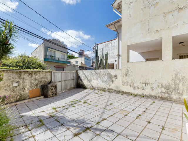 Sobrado à venda com 4 quartos, sendo 1 suíte,  em Chácara Santo Antônio (zona Sul), São Paulo, SP