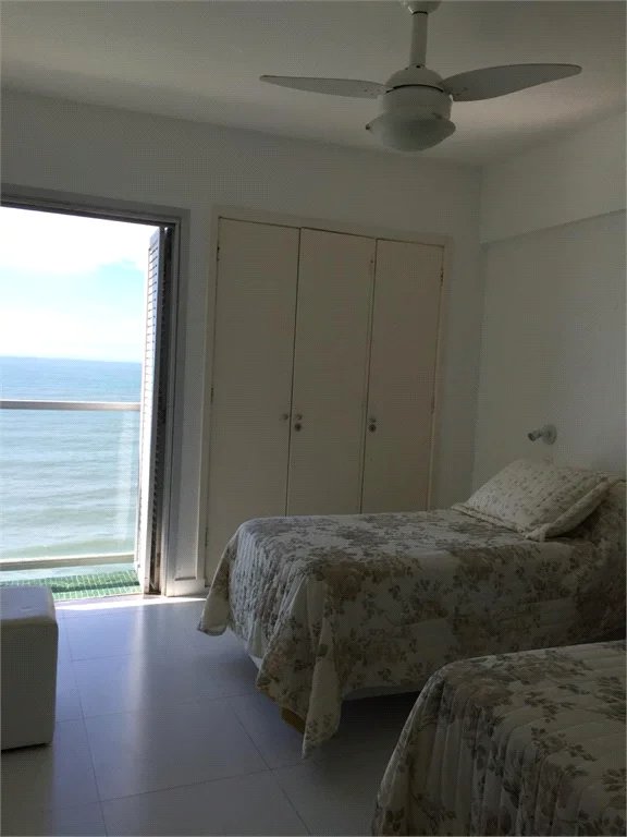 Apartamento à venda com 3 quartos em Pitangueiras, Guarujá, SP