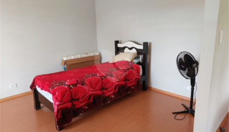 Casa à venda com 5 quartos, sendo 3 suítes,  no Centro, Mairiporã, SP