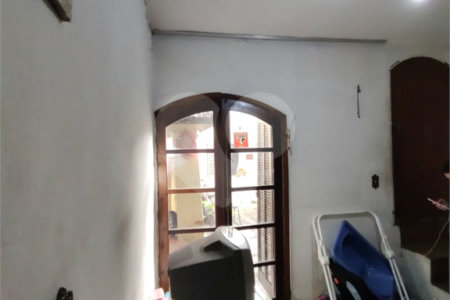 Casa à venda com 4 quartos em Chora Menino, São Paulo, SP