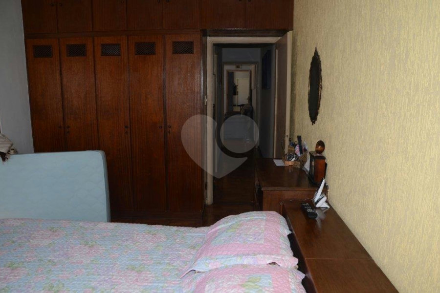Apartamento à venda com 2 quartos, sendo 1 suíte,  em Itararé, São Vicente, SP
