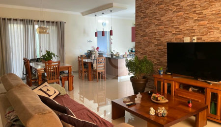 Casa à venda com 3 quartos, sendo 1 suíte,  no condomínio Vila Hipica Ii, Vinhedo - SP