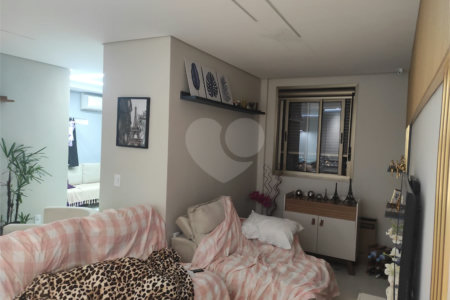 Apartamento à venda com 3 quartos, sendo 2 suítes, em Barra Funda, São Paulo, SP