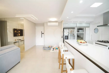 Apartamento à venda com 3 quartos, sendo 1 suíte,  em Vila Dom Pedro II, São Paulo, SP