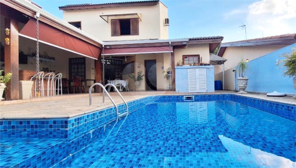 Casa à venda com 3 quartos, sendo 2 suítes,  no condomínio Ibiti do Paço, Sorocaba - SP