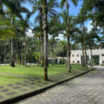 Casa à venda com 6 suítes em Massaguaçu, Caraguatatuba, SP