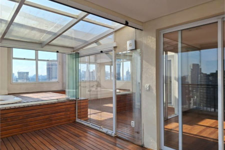 Cobertura à venda com 2 quartos, sendo 1 suíte, em Pinheiros, São Paulo, SP