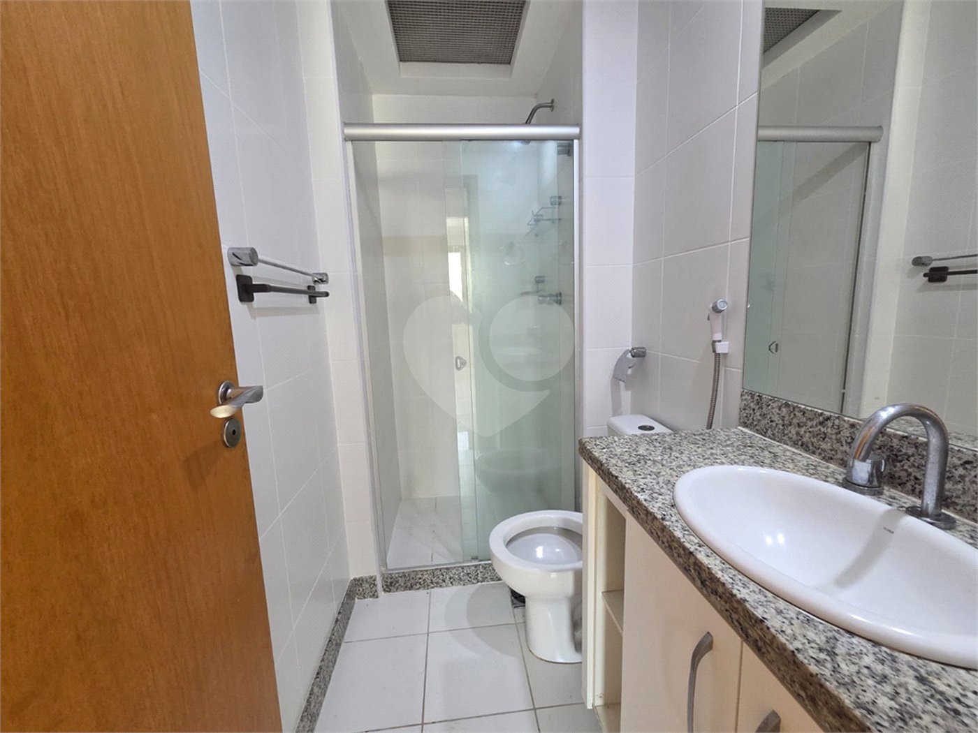 Cobertura à venda ou para alugar com 4 quartos, sendo 1 suíte,  em Tijuca, Rio de Janeiro, RJ