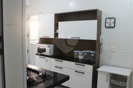 Apartamento à venda com 3 suítes em Vila Gilda, Santo André, SP