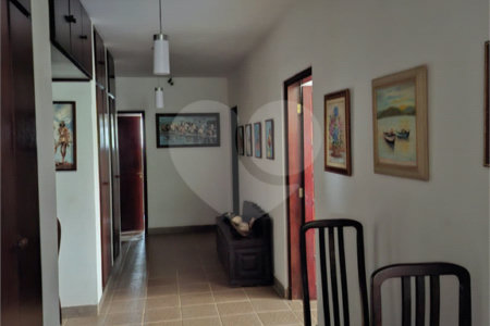Sítio à venda com 3 quartos, sendo 1 suíte, em Bairro do Cambará, São Roque, SP