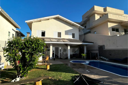Casa à venda com 3 quartos, sendo 1 suíte, no condomínio Loteamento Recanto dos Paturis, Vinhedo - SP