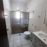 Casa à venda com 3 quartos, sendo 1 suíte,  em Jardim Aruan, Caraguatatuba, SP