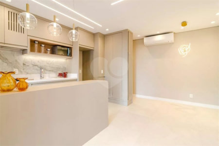 Apartamento à venda com 2 quartos, sendo 1 suíte, em Pinheiros, São Paulo, SP