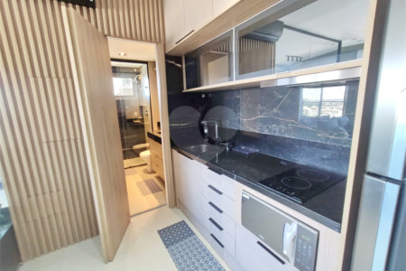 Apartamento à venda ou para alugar com 1 suíte em Pinheiros, São Paulo, SP