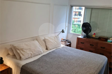 Apartamento à venda com 3 quartos, sendo 1 suíte,  em Jardim Ampliação, São Paulo, SP