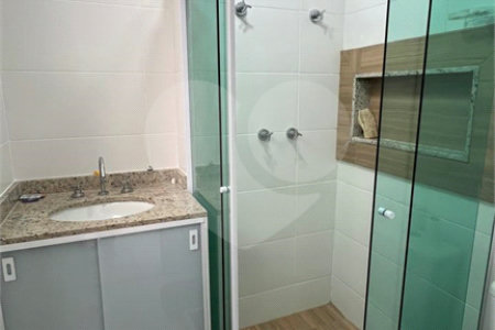 Apartamento à venda com 3 quartos, sendo 1 suíte, em Vila Nova, Cabo Frio, RJ