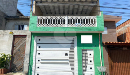 Sobrado à venda com 3 quartos, sendo 1 suíte,  em Jardim Beatriz, Poá, SP