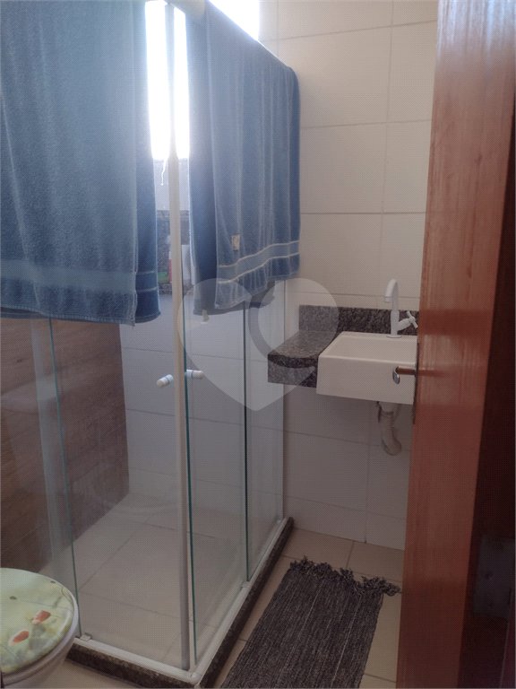 Casa à venda com 2 suítes no condomínio Residencial Camila., Rio de Janeiro - RJ