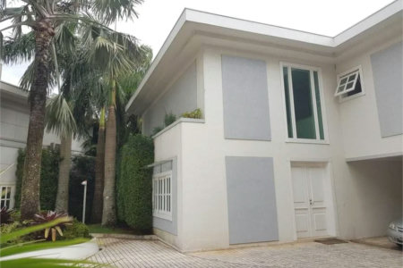 Casa à venda com 4 suítes no condomínio Vilaretto, São Paulo - SP
