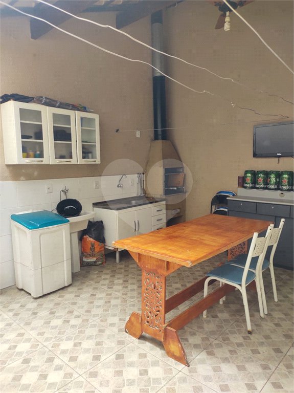 Casa à venda com 3 quartos em Vila Industrial, São José dos Campos, SP