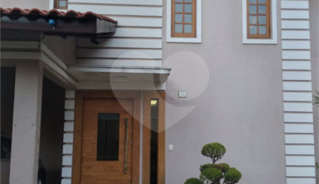 Casa à venda com 4 quartos, sendo 3 suítes,  no condomínio Da Serra, São Paulo - SP
