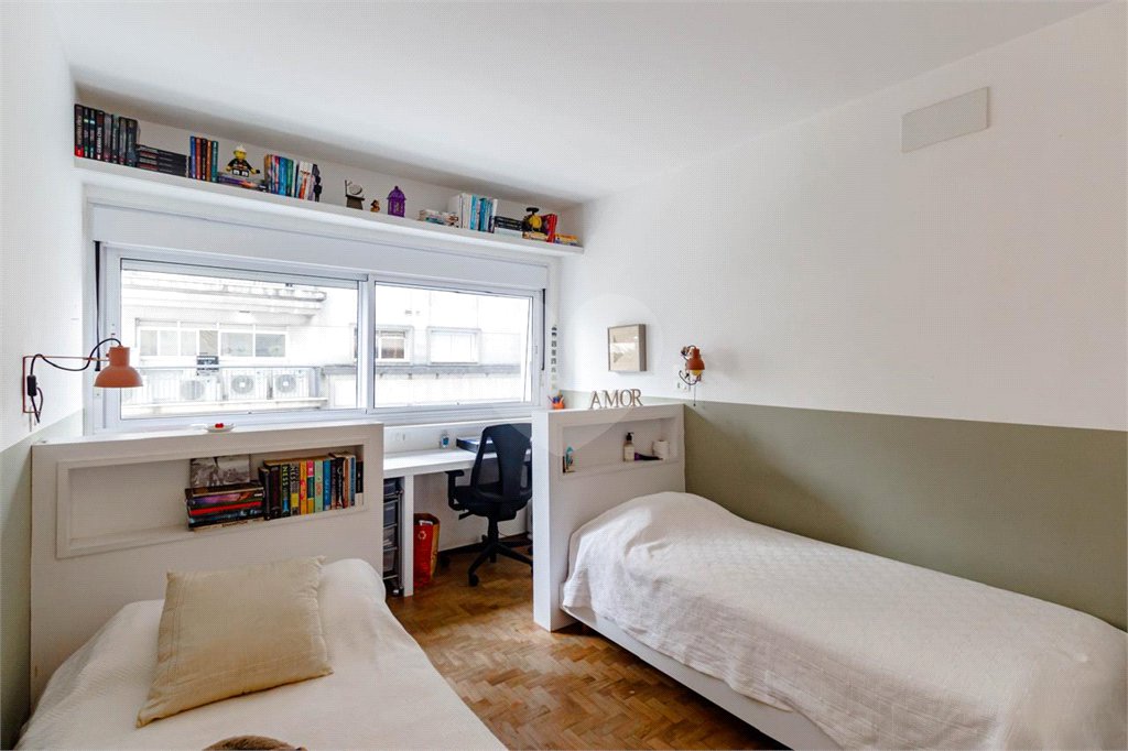 Apartamento à venda com 3 quartos, sendo 1 suíte, em Jardim Paulista, São Paulo, SP
