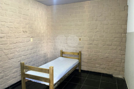 Casa à venda ou para alugar com 10 quartos no Centro, Ponta Porã, MS