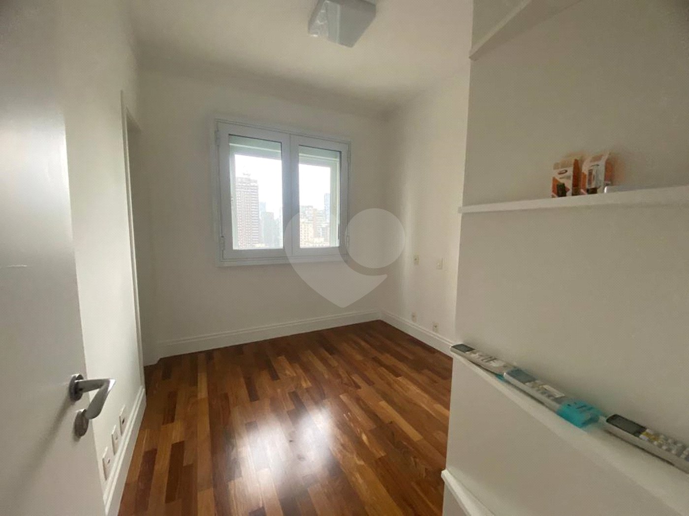 Apartamento para alugar com 3 suítes em Itaim Bibi, São Paulo, SP