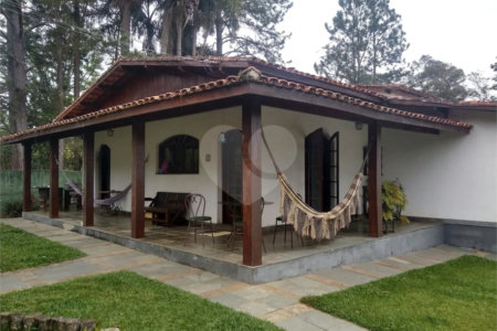 Terreno à venda com 6 quartos no condomínio Quinta dos Lagos, Cotia - SP