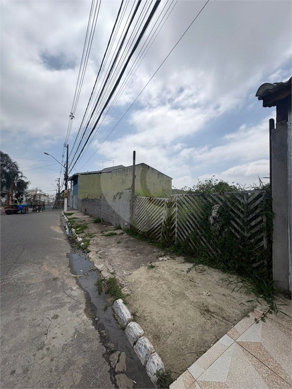 Terreno à venda em Jardim Quaresmeira, Suzano, SP