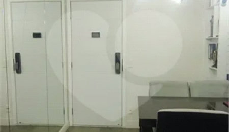 Apartamento à venda com 2 quartos, sendo 1 suíte,  em Jardim Flor da Montanha, Guarulhos, SP