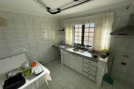 Excelente casa no Parque Santa Marta.