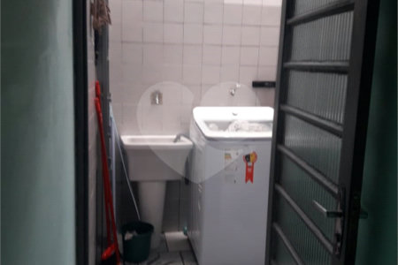 Terreno à venda de 251m² na Chácara Inglesa
