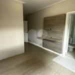 Apartamento de 155 m² com 4 dormitórios, varanda e 2 vagas de garagem. Condomínio com piscinas adulto, infantil e aquecida, lazer e portaria 24 horas.