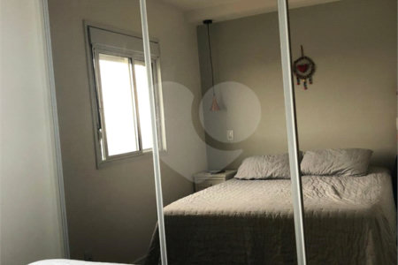 Apartamento à venda com 3 quartos, sendo 1 suíte, em Jardim Parque Morumbi, São Paulo, SP