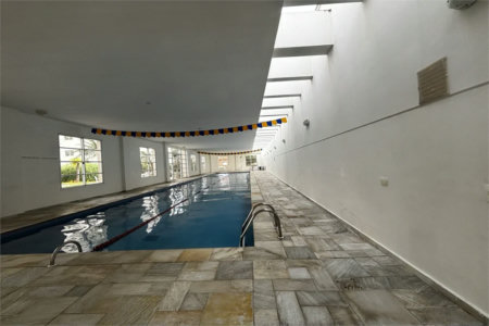 Apartamento para alugar com 3 suítes em Vila Romana, São Paulo, SP