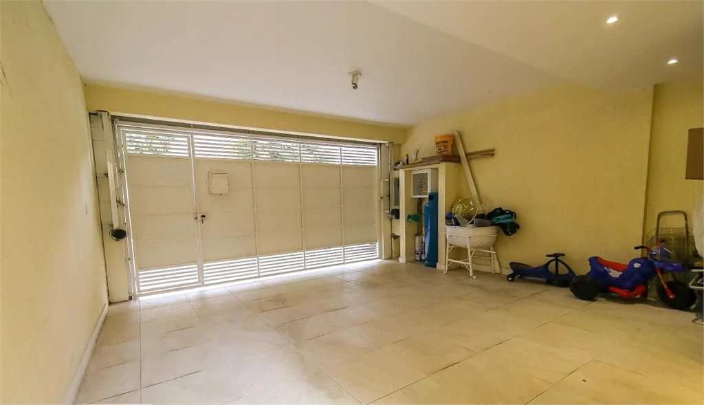 Casa à venda com 3 quartos, sendo 1 suíte, em Brooklin Paulista, São Paulo, SP