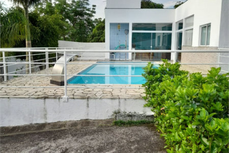 Chácara à venda com 3 suítes no Centro, Biritiba-mirim, SP