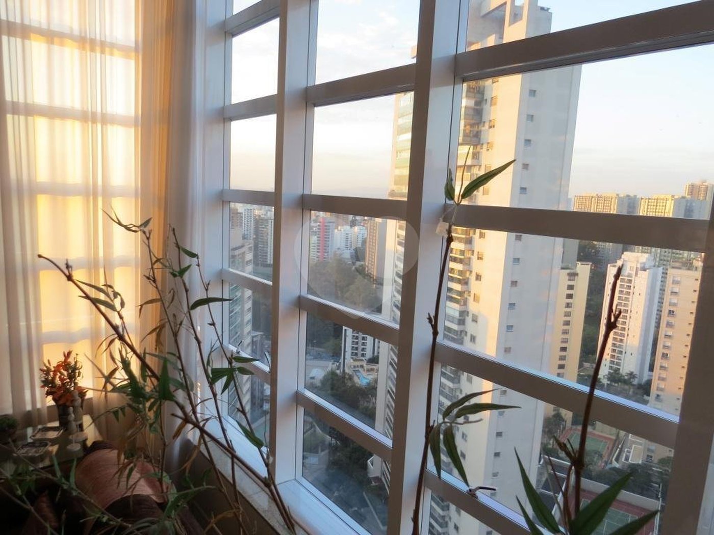 Cobertura à venda com 4 suítes em Vila Suzana, São Paulo, SP