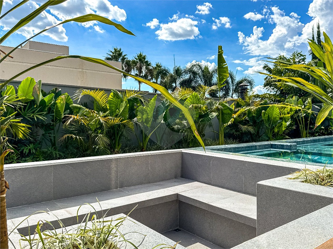 Casa à venda com 3 suítes no condomínio Jardim Vila Paradiso, Indaiatuba - SP