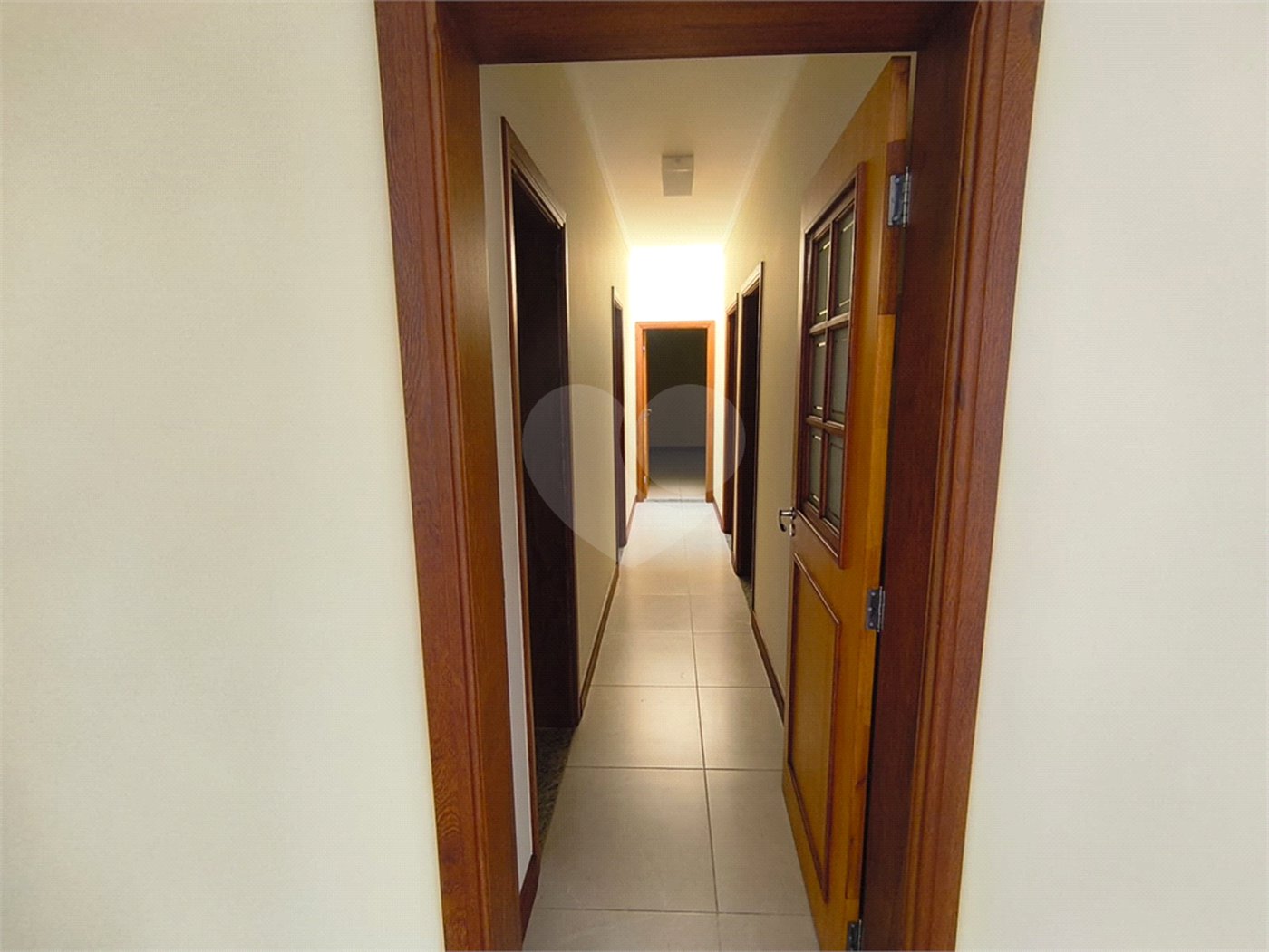 Casa à venda com 5 quartos, sendo 1 suíte,  em Jardim Colombo, Itapetininga, SP