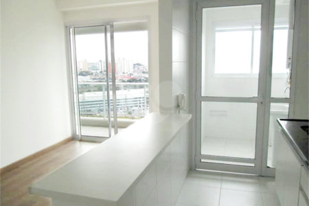 Apartamento para alugar com 2 quartos em Vila Anastácio, São Paulo, SP