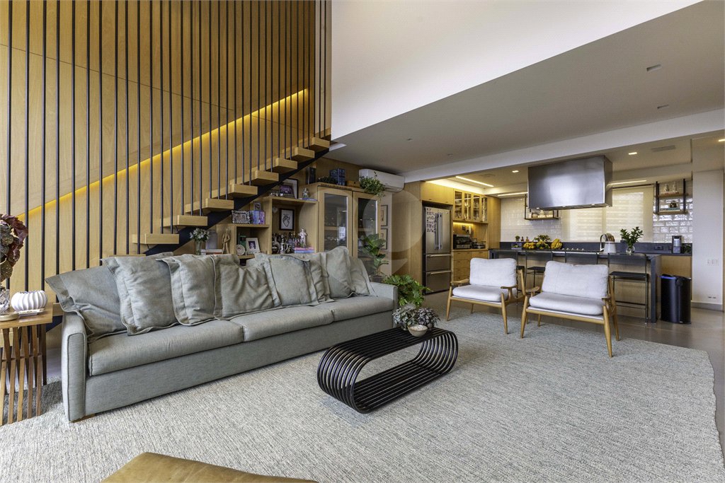 Apartamento à venda com 3 suítes em Jardim das Bandeiras, São Paulo, SP