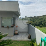 Casa à venda com 3 quartos, sendo 1 suíte, no condomínio Residencial Ponderosa, São Roque - SP