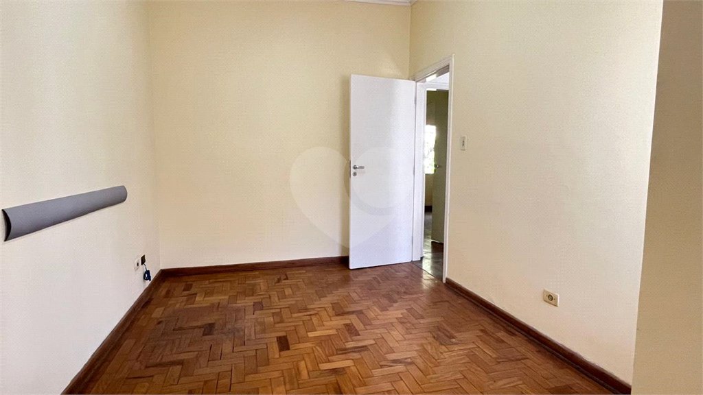 Casa à venda com 3 quartos, sendo 1 suíte, em Brooklin, São Paulo, SP