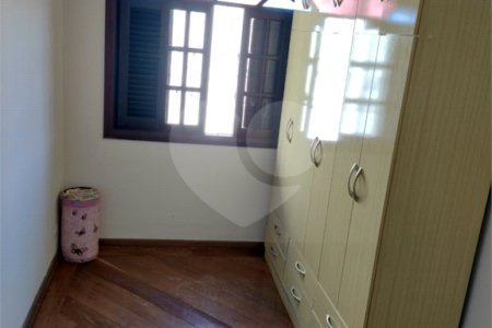 Sobrado à venda com 3 quartos, sendo 2 suítes, em Cidade Cruzeiro do Sul, Suzano, SP