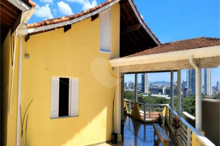 Casa à venda com 3 quartos, sendo 1 suíte, em Jardim Rodeio, Mogi das Cruzes, SP