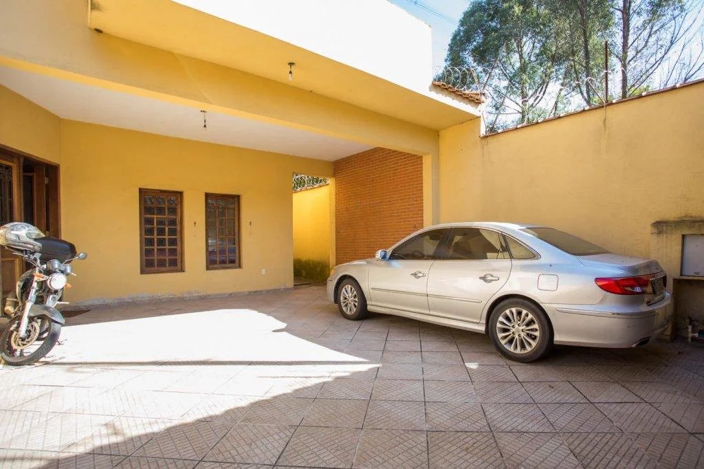 Casa à venda com 4 suítes em Cidade São Francisco, São Paulo, SP