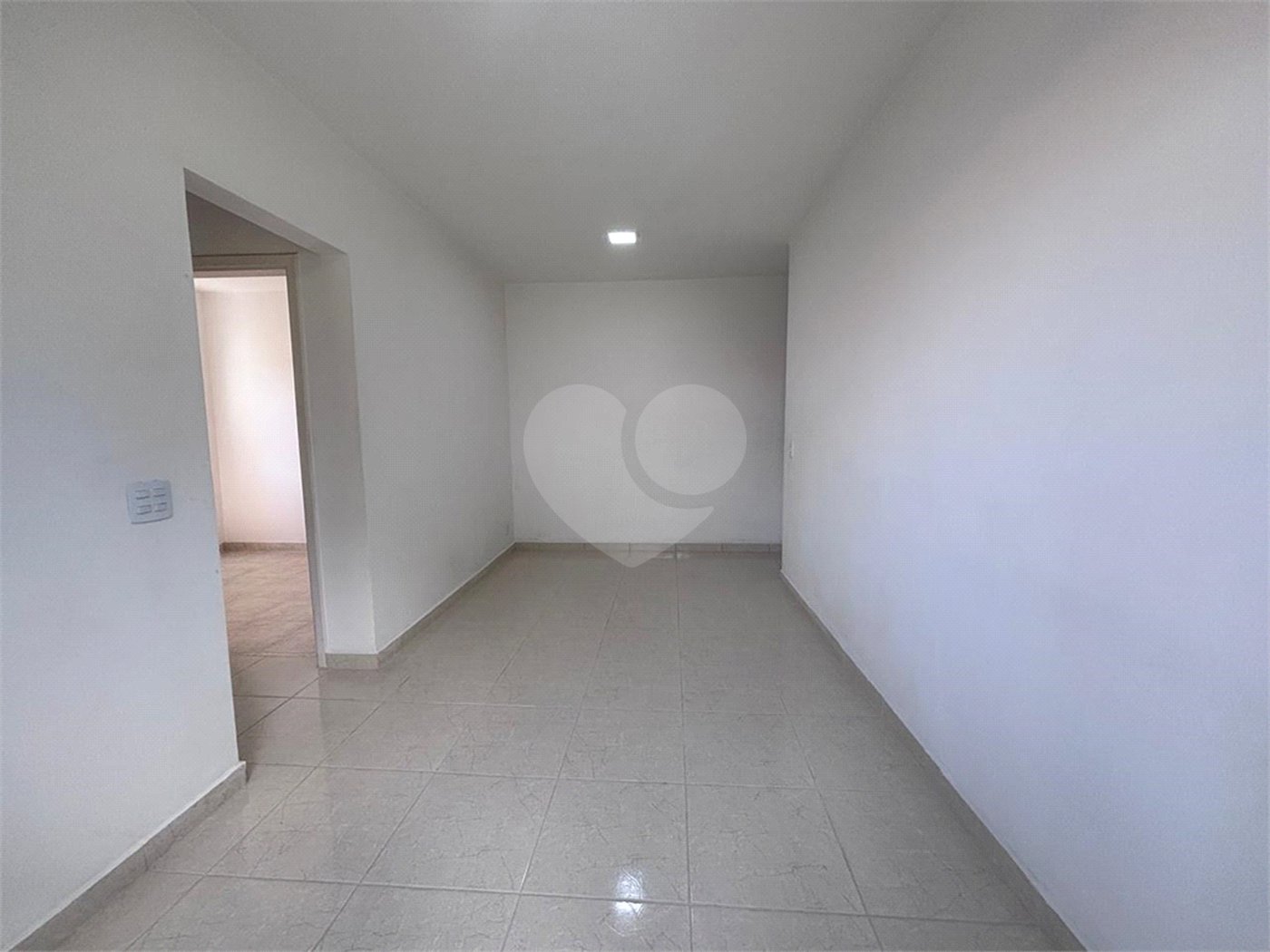 Apartamento à venda com 2 quartos em Vila Haro, Sorocaba, SP
